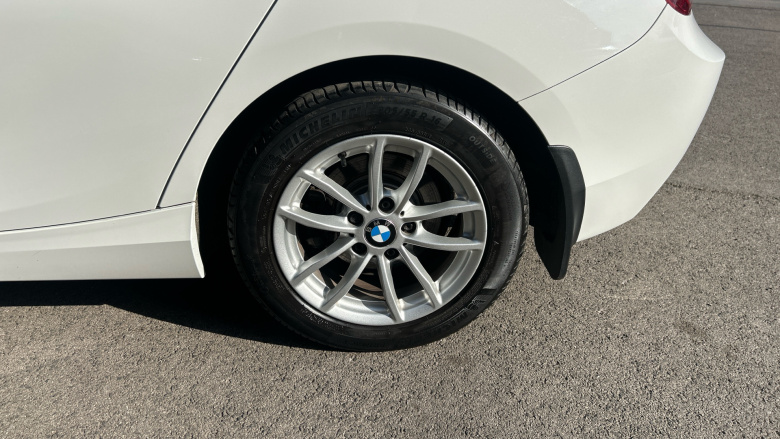 BMW 1 Series 116d EfficientDynamics Business 5dr Diesel Hatchback